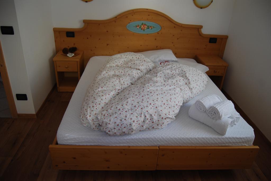 Residence Ciasa Alpe Виго-ди-Фасса Номер фото
