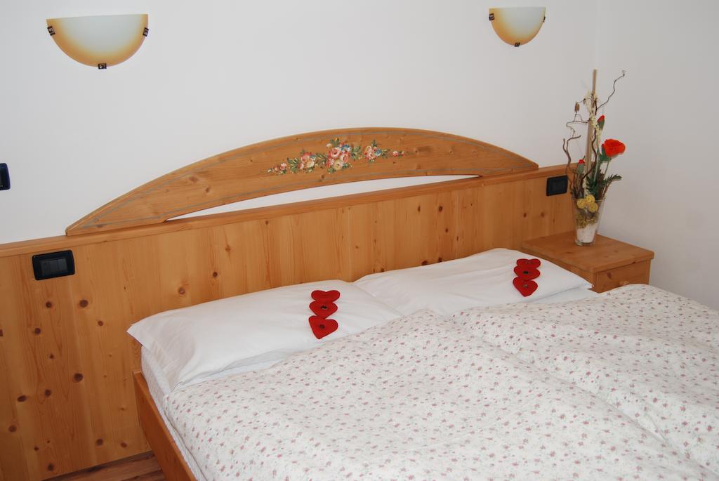 Residence Ciasa Alpe Виго-ди-Фасса Номер фото
